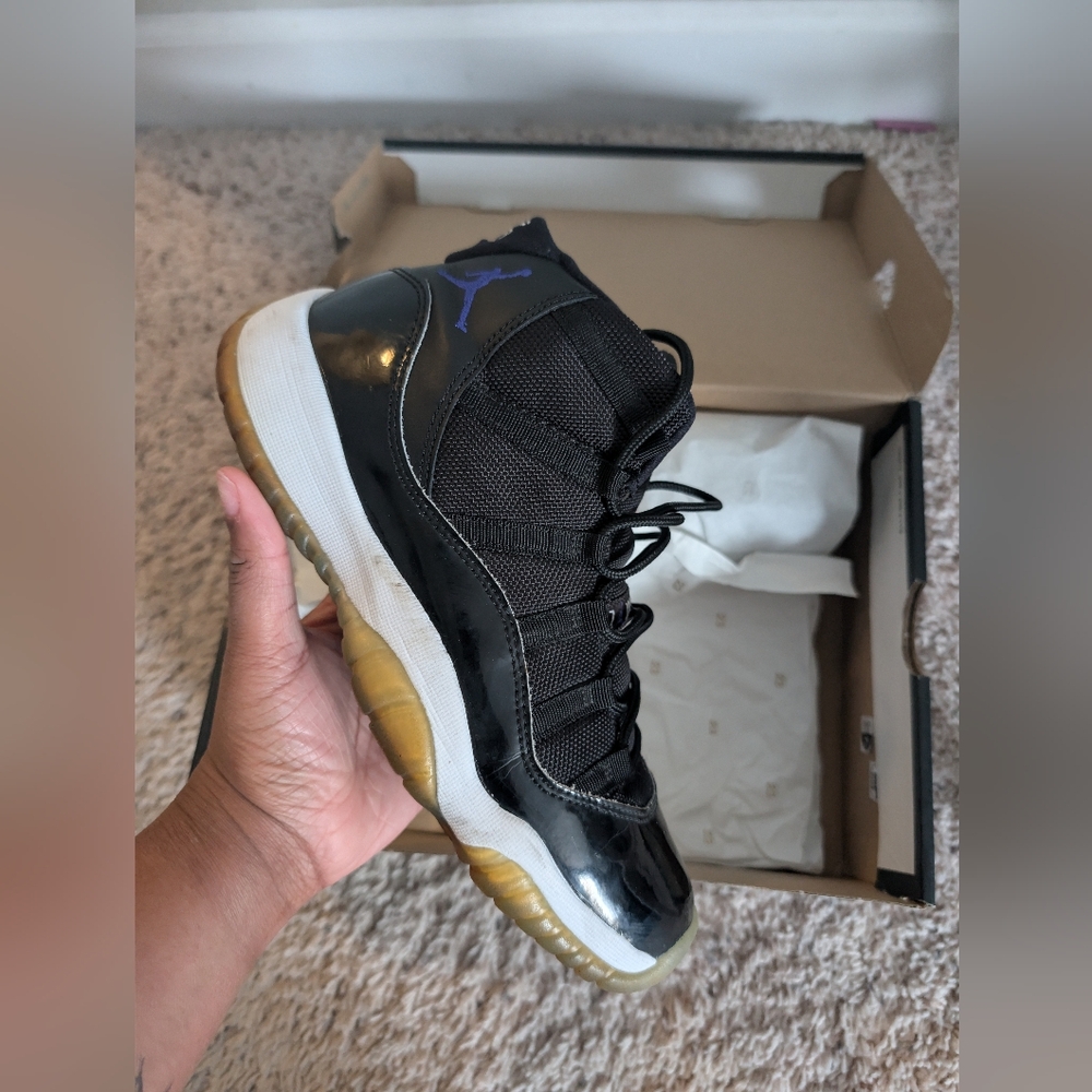Jordan 11 Retro Space Jam (2016) Boys GS Size 7Y